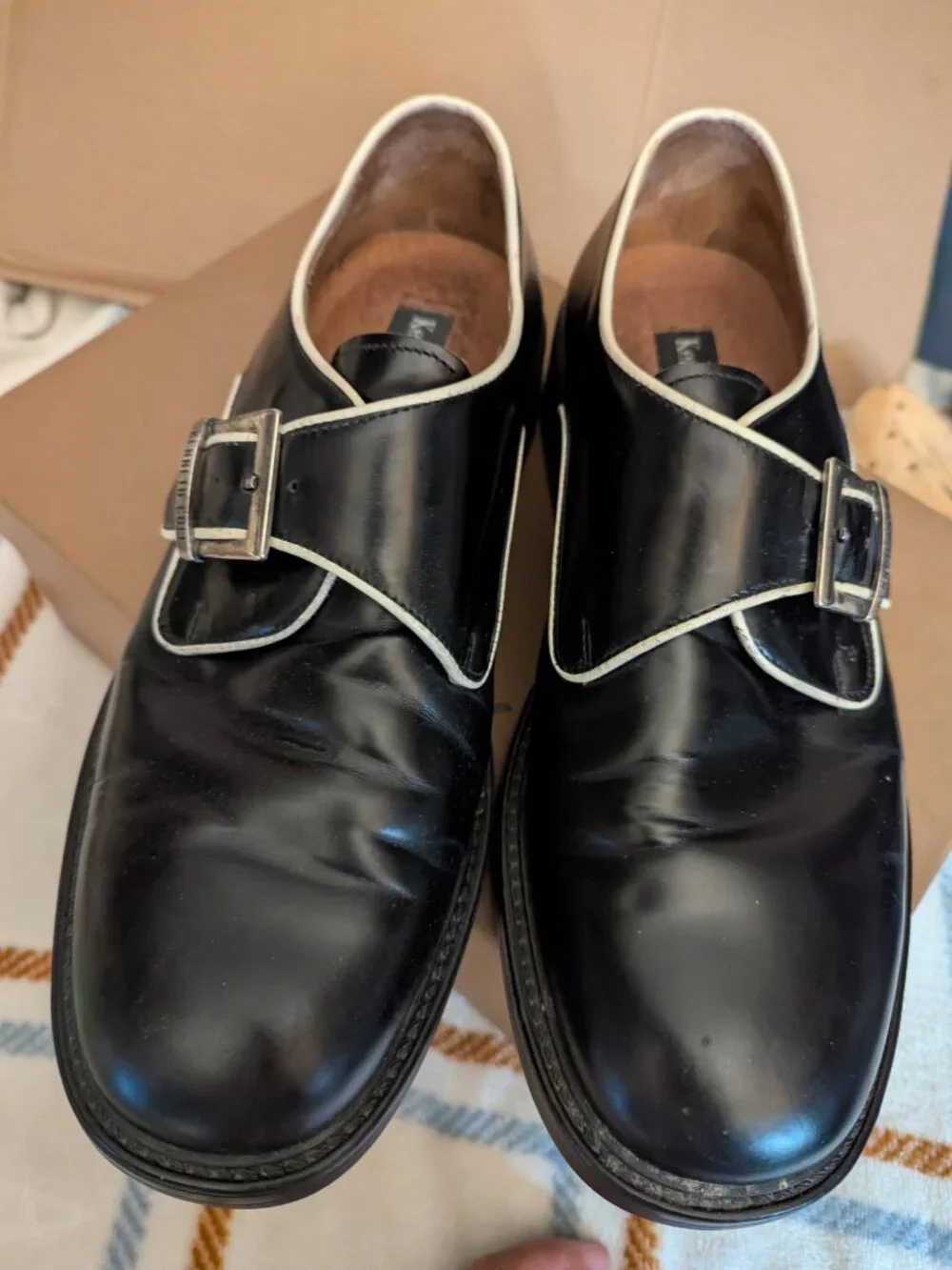 Kenneth Cole 
